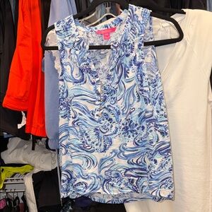 Lilly Pulitzer Blue Swirl Sleeveless essie  Blouse